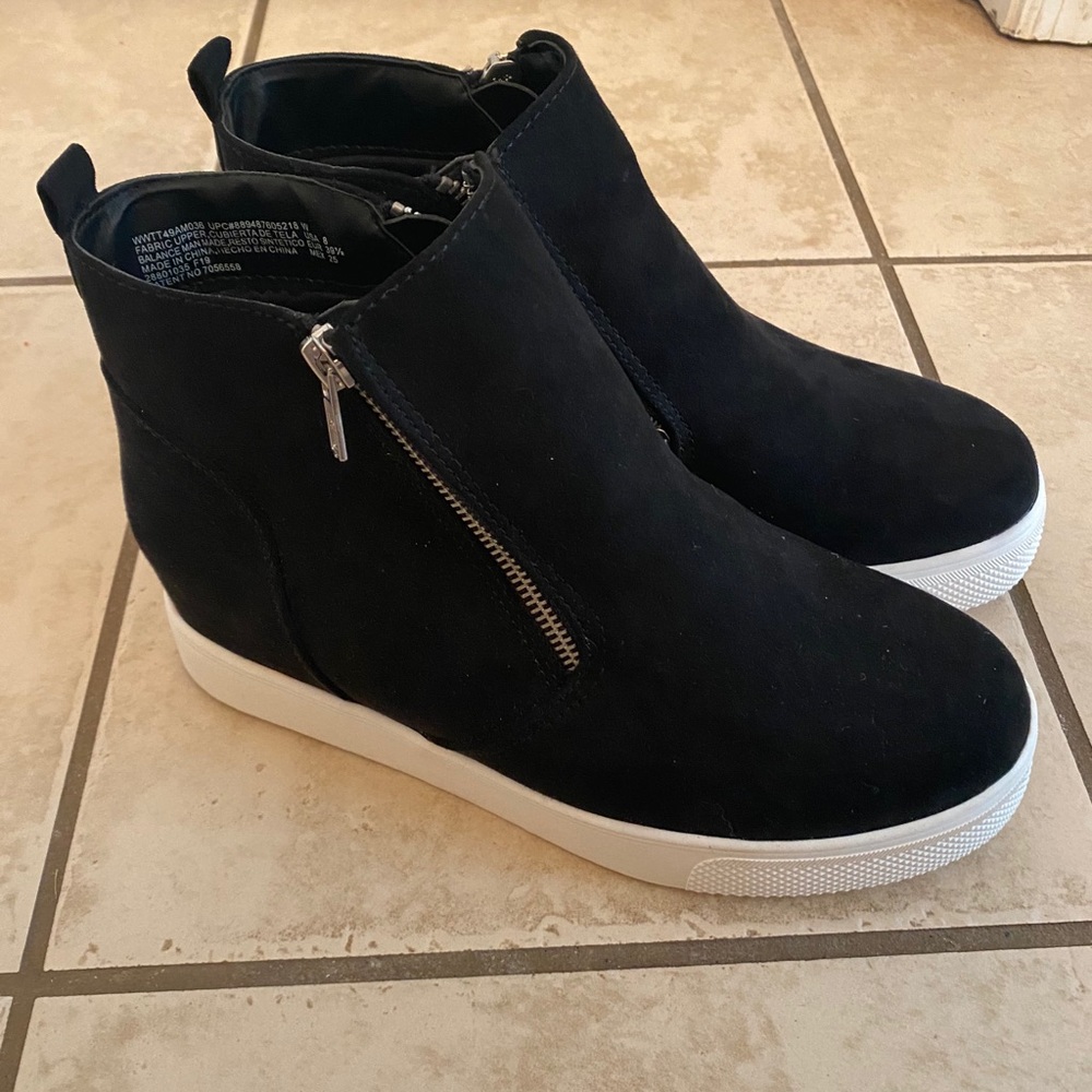 Black wedge booties